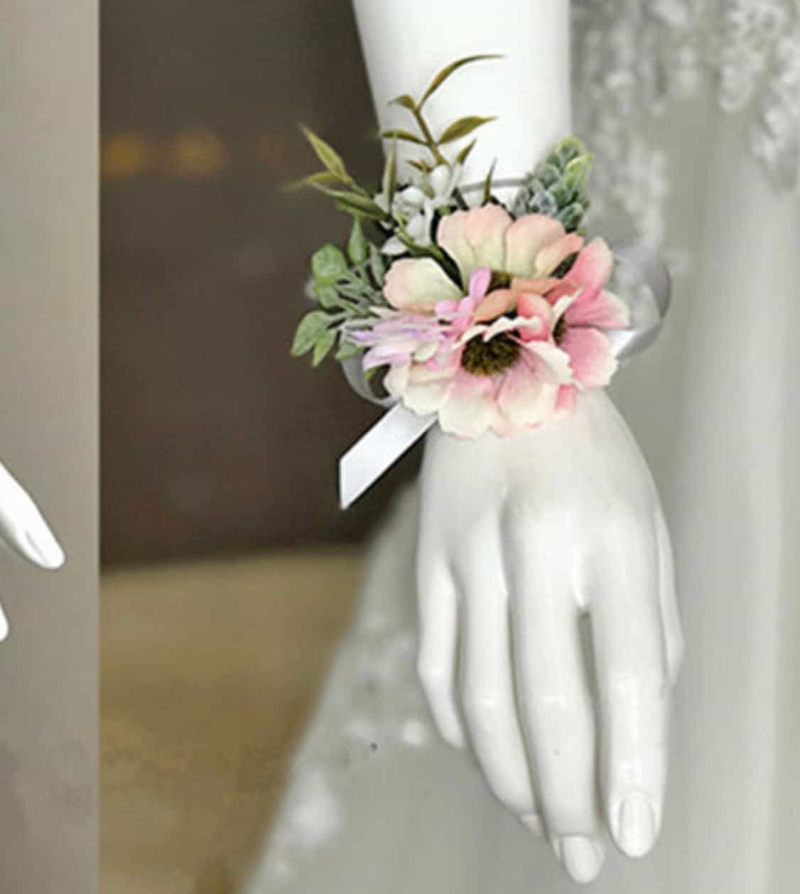 Pink Daisies Corsage-Event-All-Times-Gifts