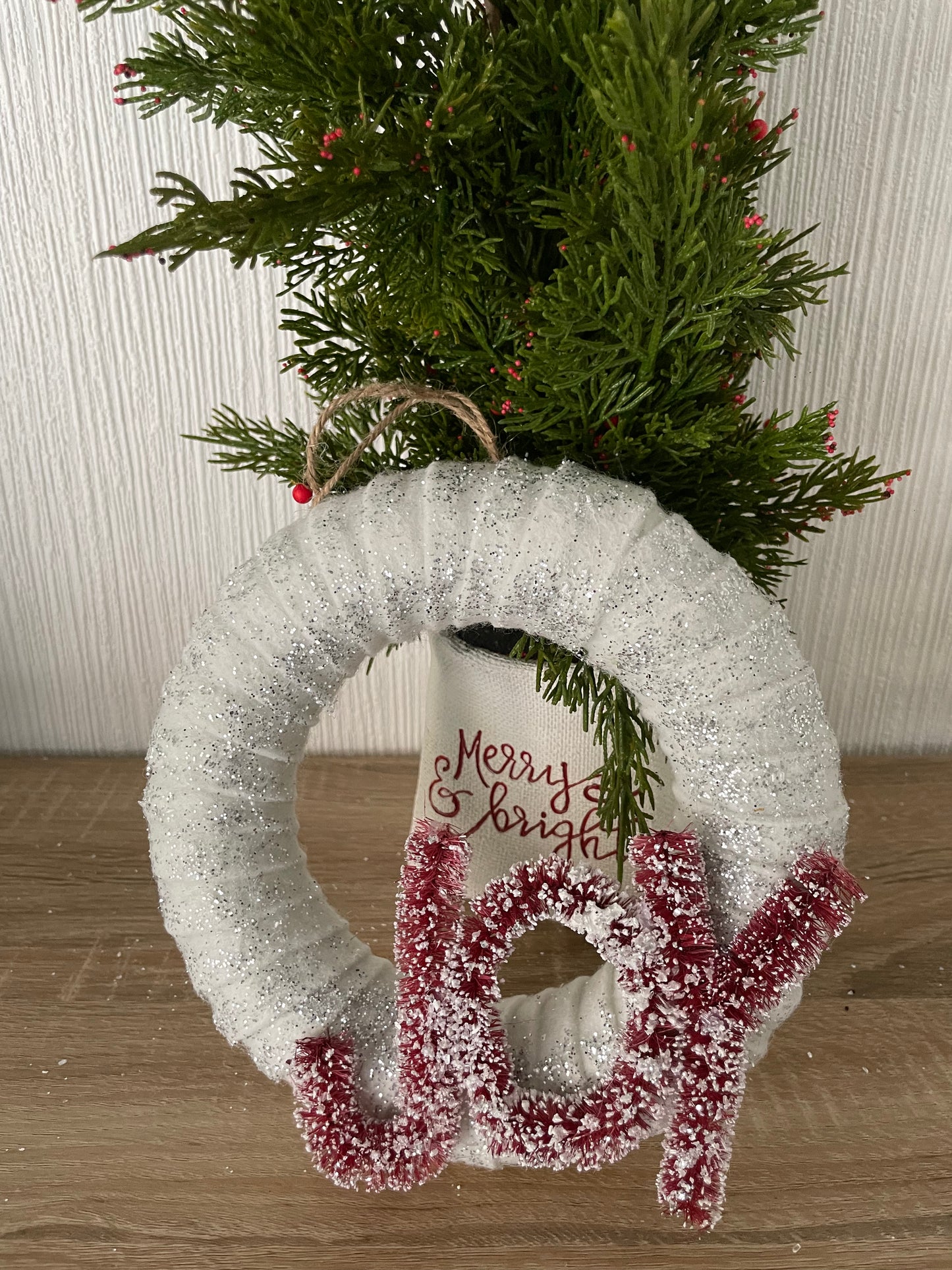 JOY Snowy Wreath