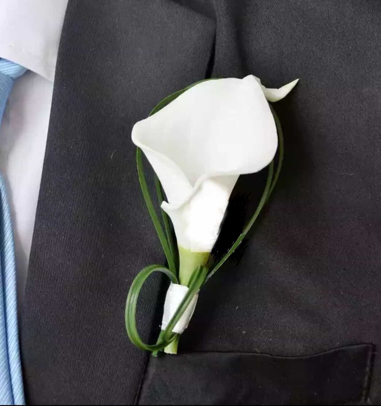 White Calla Lily Buttonhole Boutonniere-Buttonhole-All-Times-Gifts