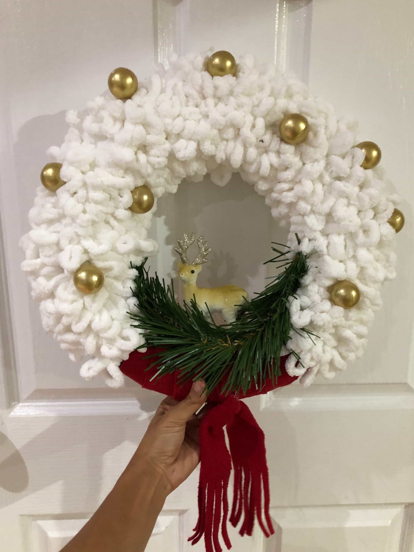 White yarn Christmas wreath-All-Times-Gifts
